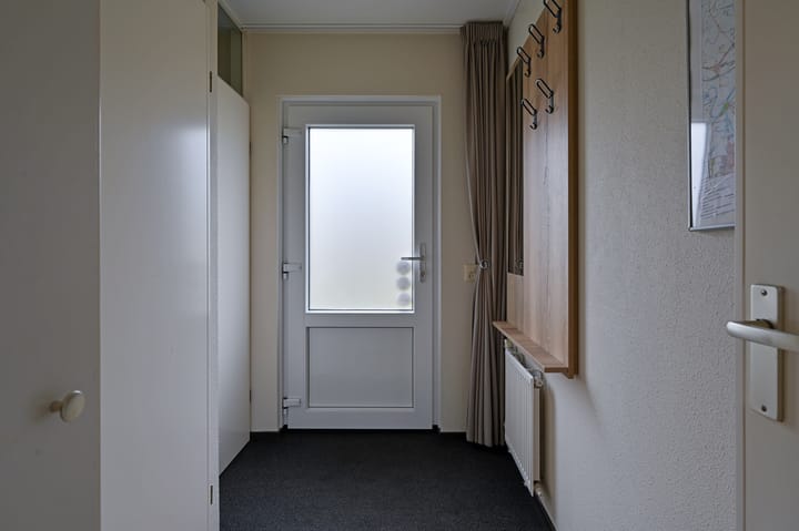 Photo 4 of De Rug 3-134