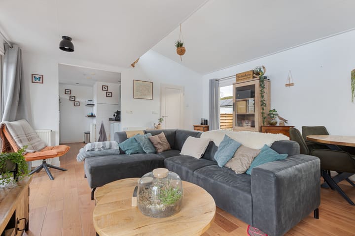 Foto 10 van Leeuwarderstraatweg 1003