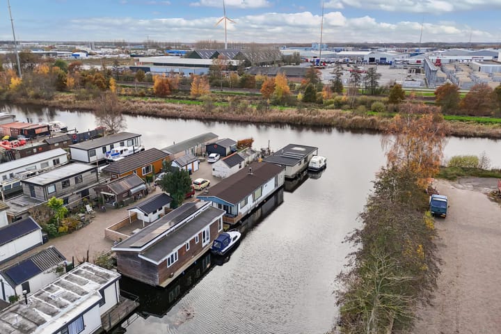 Foto 29 van Leeuwarderstraatweg 1003