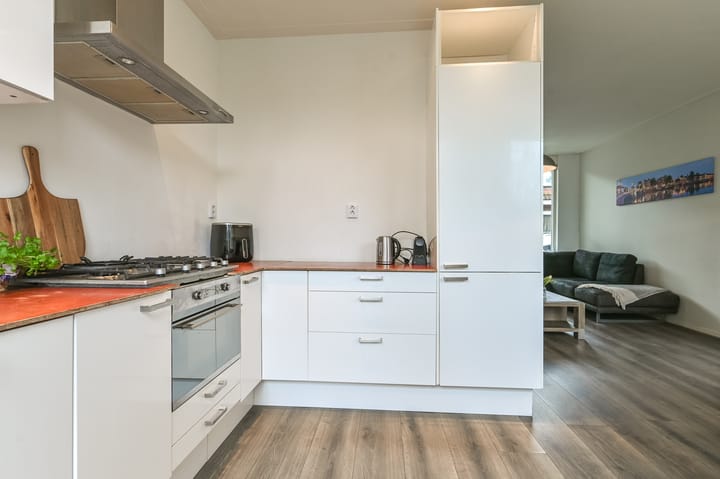 Photo 11 of Schreveliusstraat 31