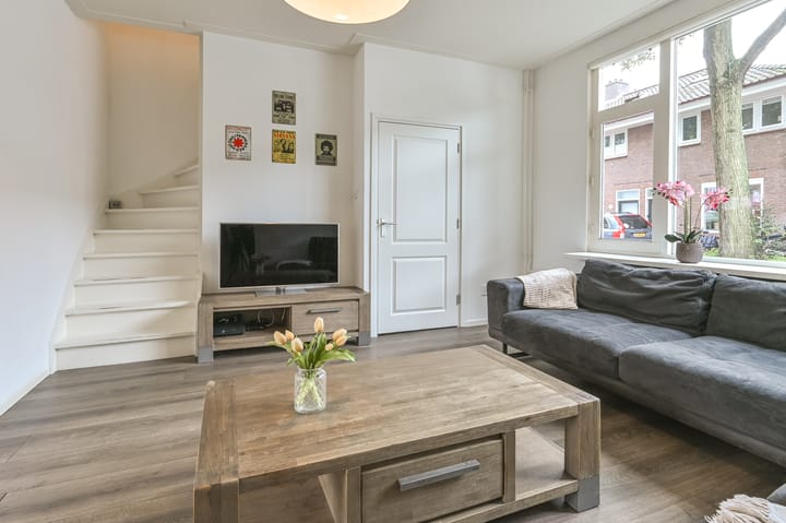 Photo 13 of Schreveliusstraat 31