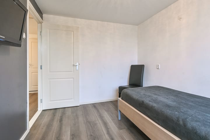 Photo 16 of Schreveliusstraat 31