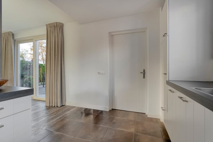 Foto 9 van Dennenlaan 9