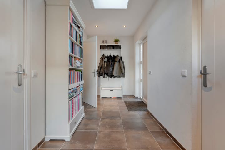 Foto 12 van Dennenlaan 9