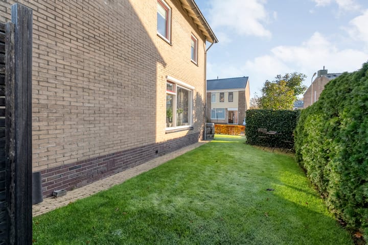 Foto 47 van Dennenlaan 9