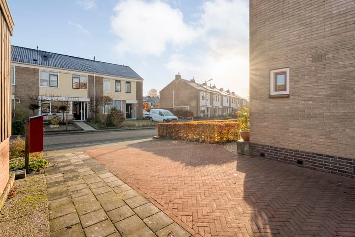 Foto 48 van Dennenlaan 9