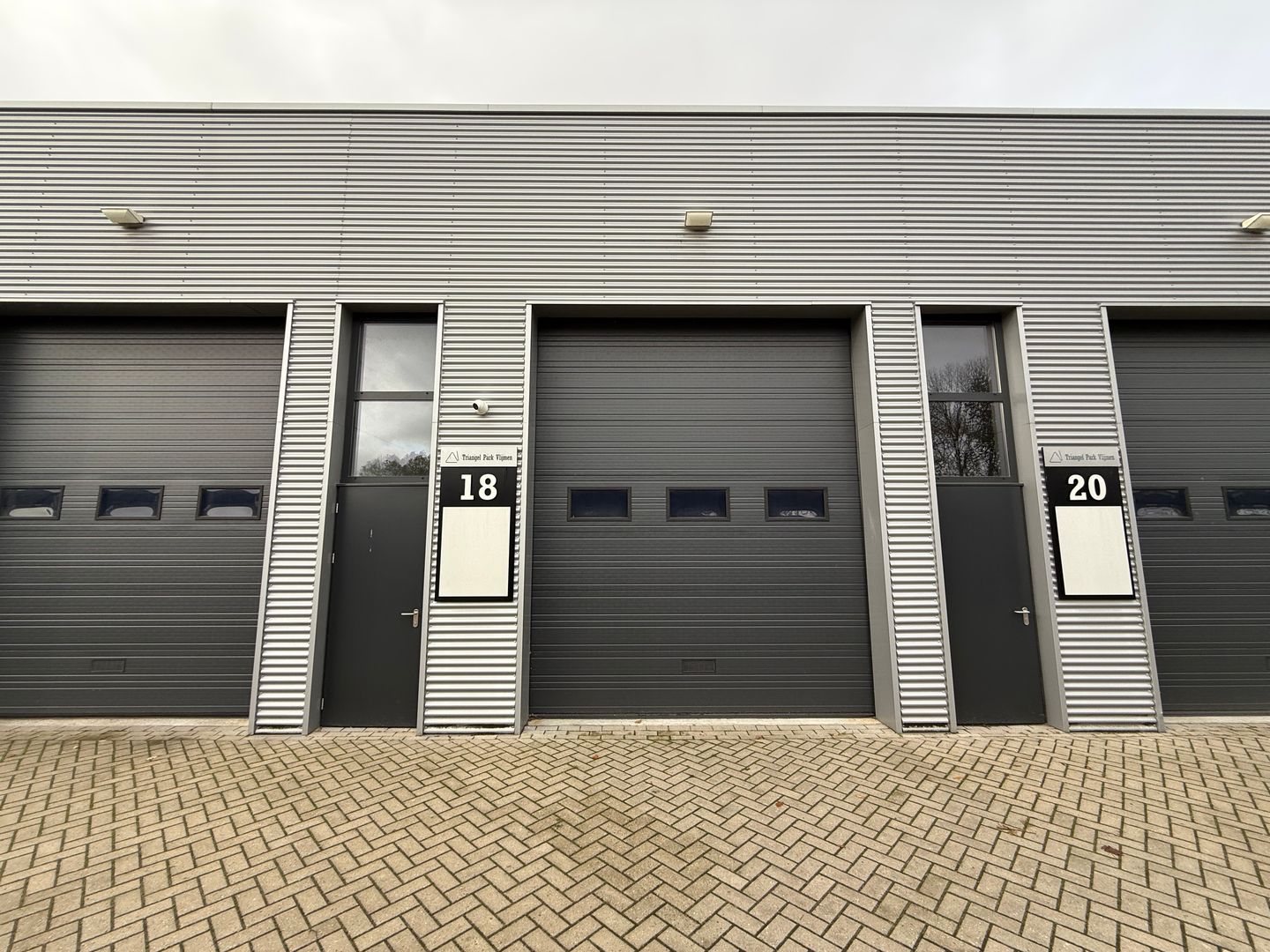 Bekijk foto 1 van Nassau Dwarsstraat 18