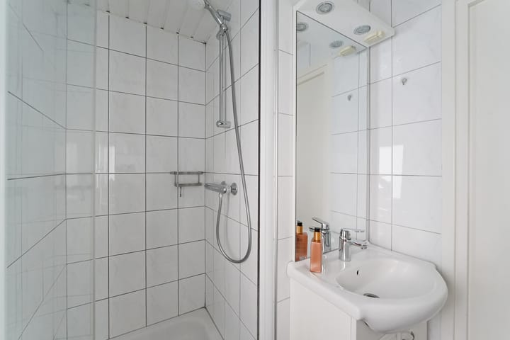 Photo 25 of Ooststraat 10