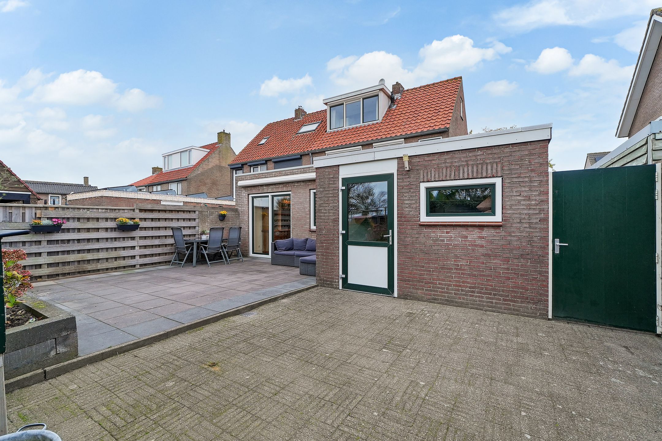 Foto 33 van Ooststraat 10