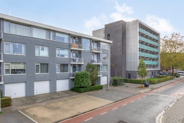 Photo 7 of Pisanostraat 378