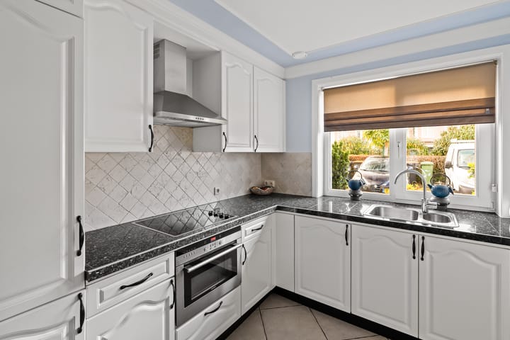 Photo 8 of Pronkmos 11