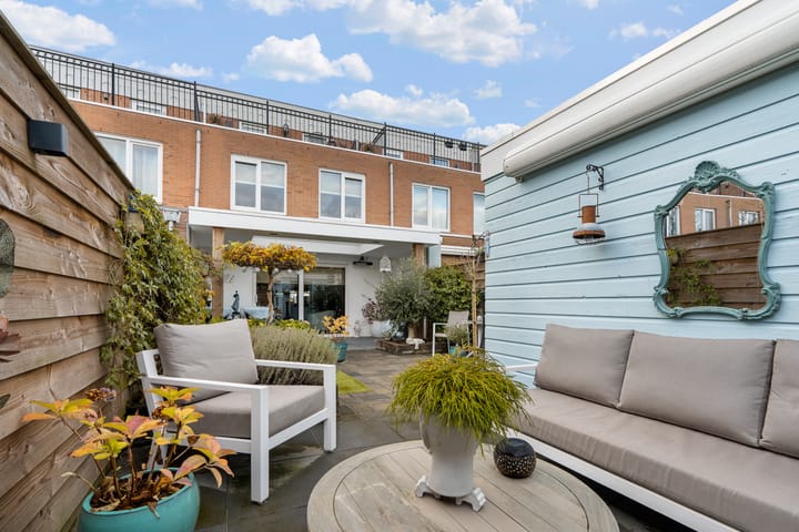 Photo 17 of Pronkmos 11