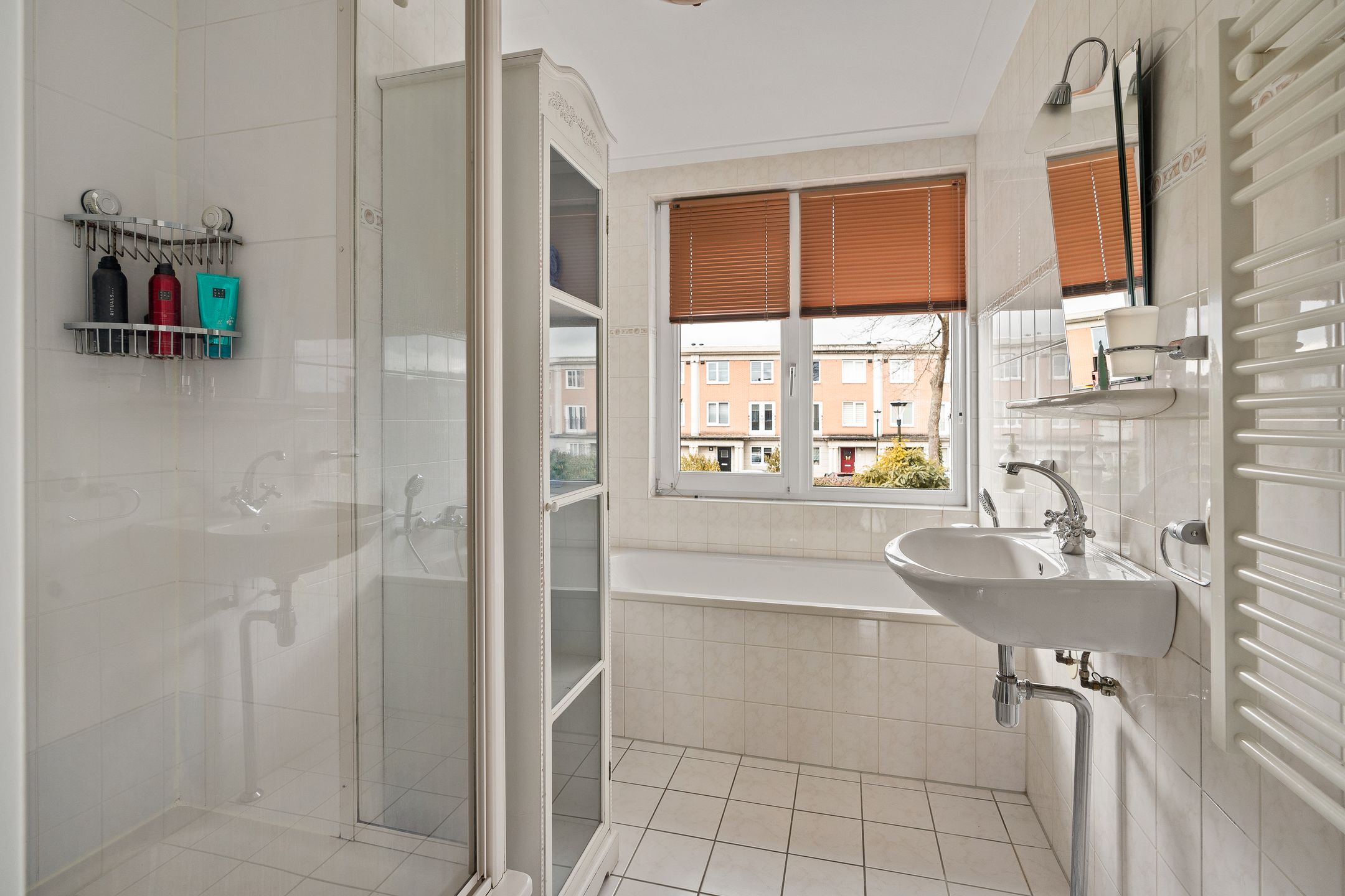 Foto 18 van Pronkmos 11