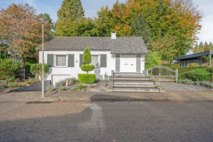 Foto 1 van Debijestraat 48