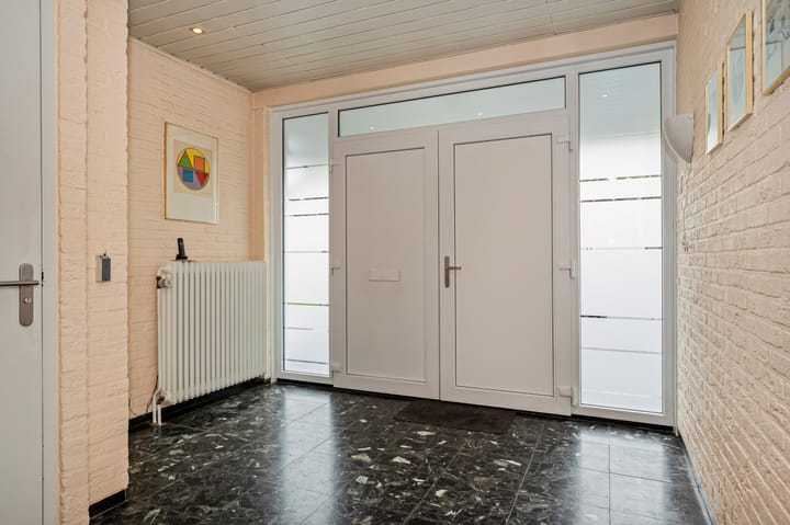 Foto 8 van Debijestraat 48