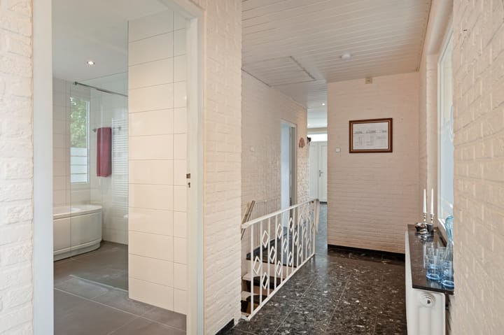 Foto 30 van Debijestraat 48