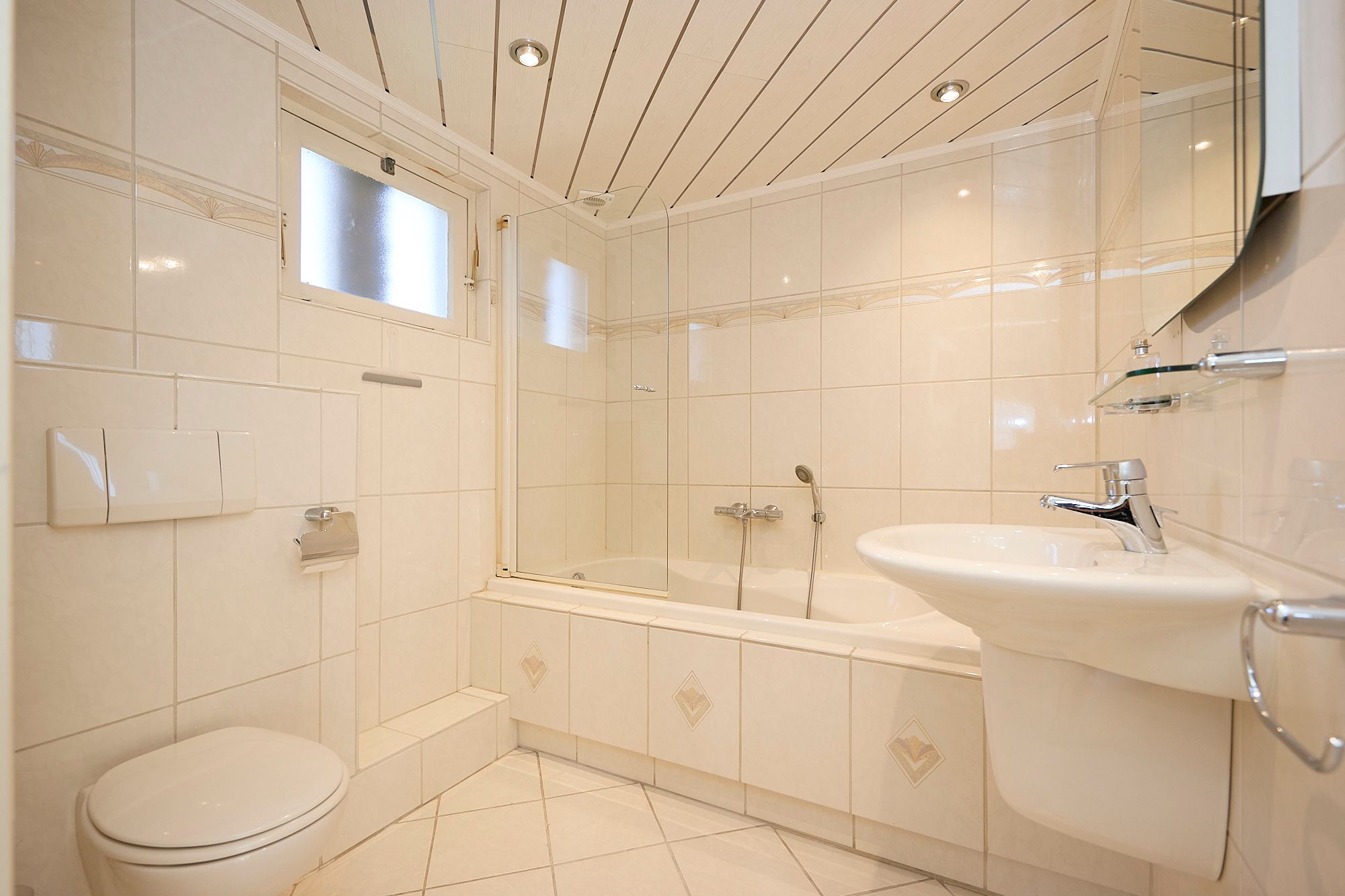 Photo 12 of Trompstraat 5