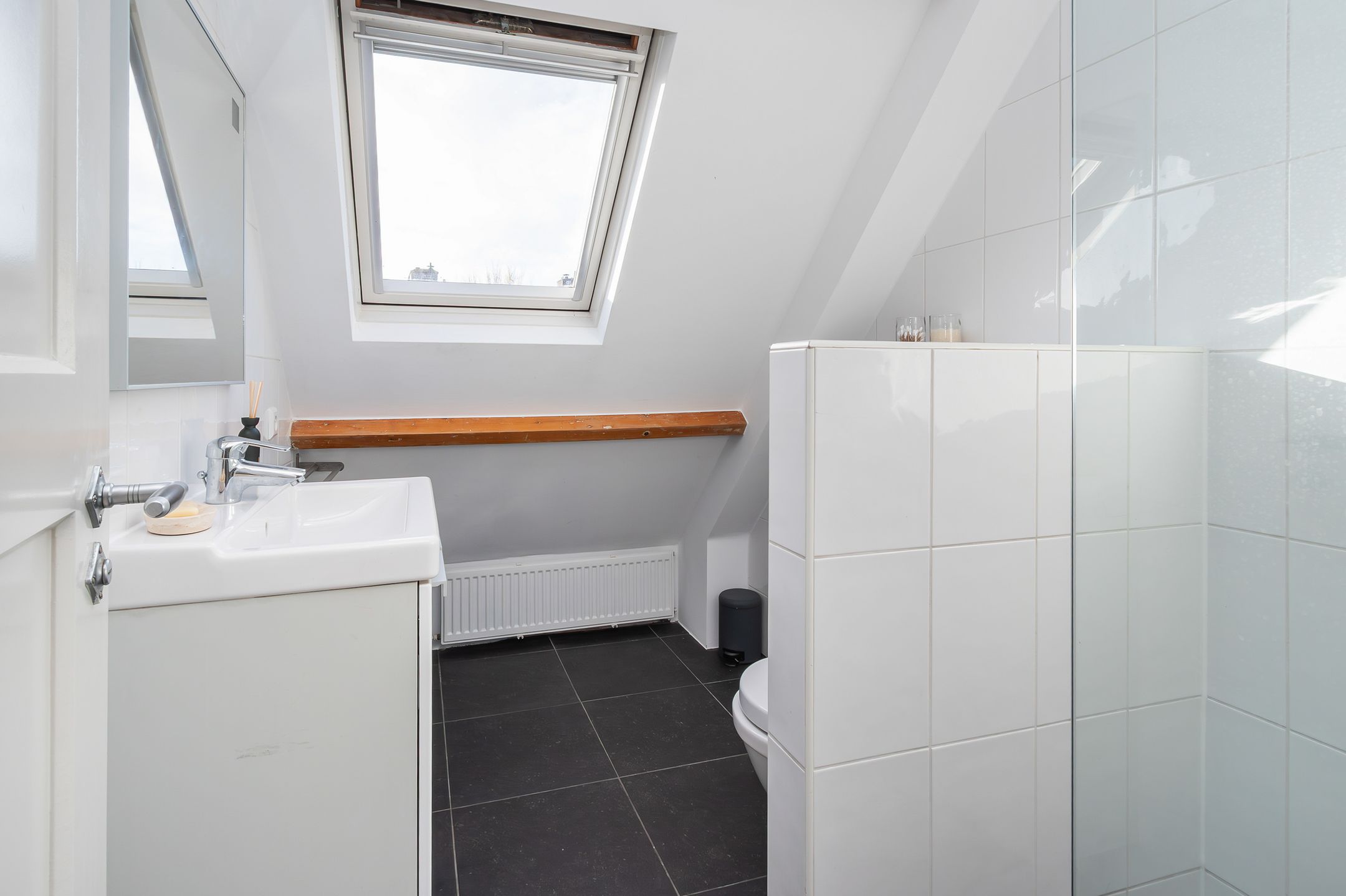 Foto 27 van Karbouwstraat 18