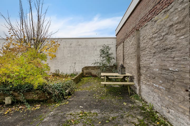 Foto 28 van Warmoesstraat 22