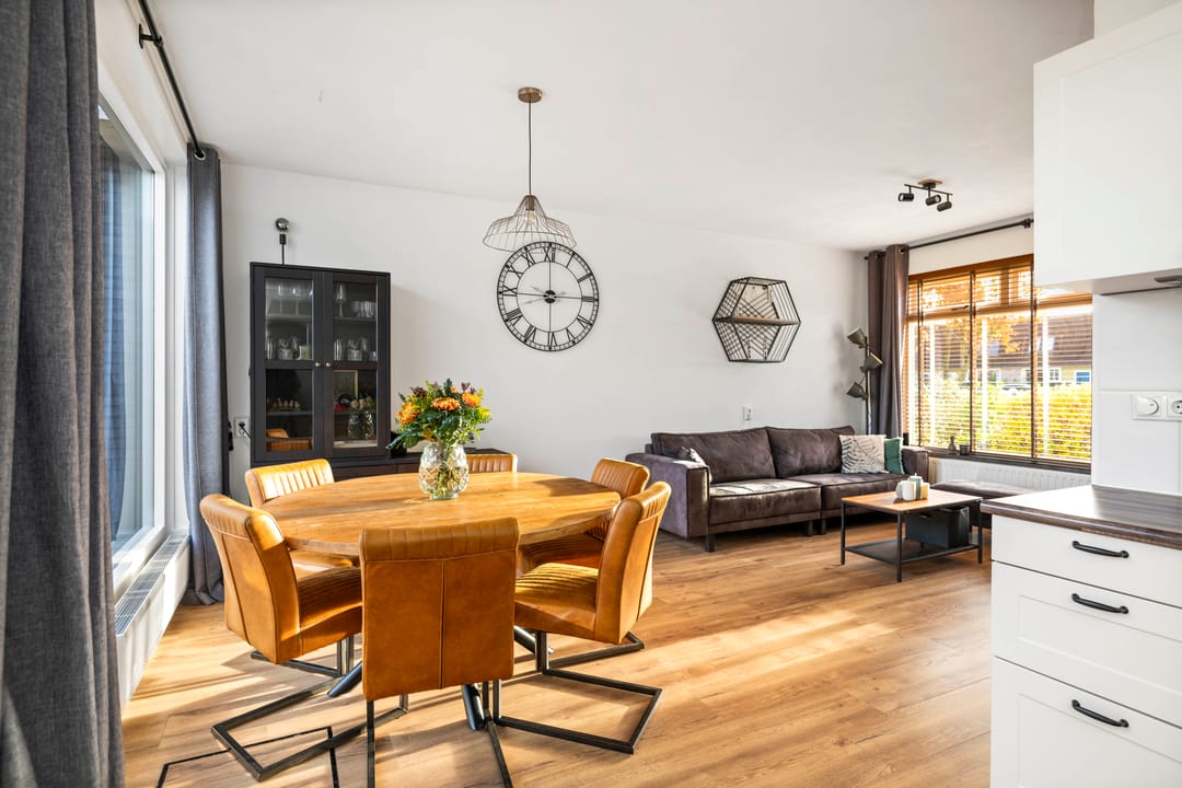 Foto 8 van Meindert Hobbemastraat 6