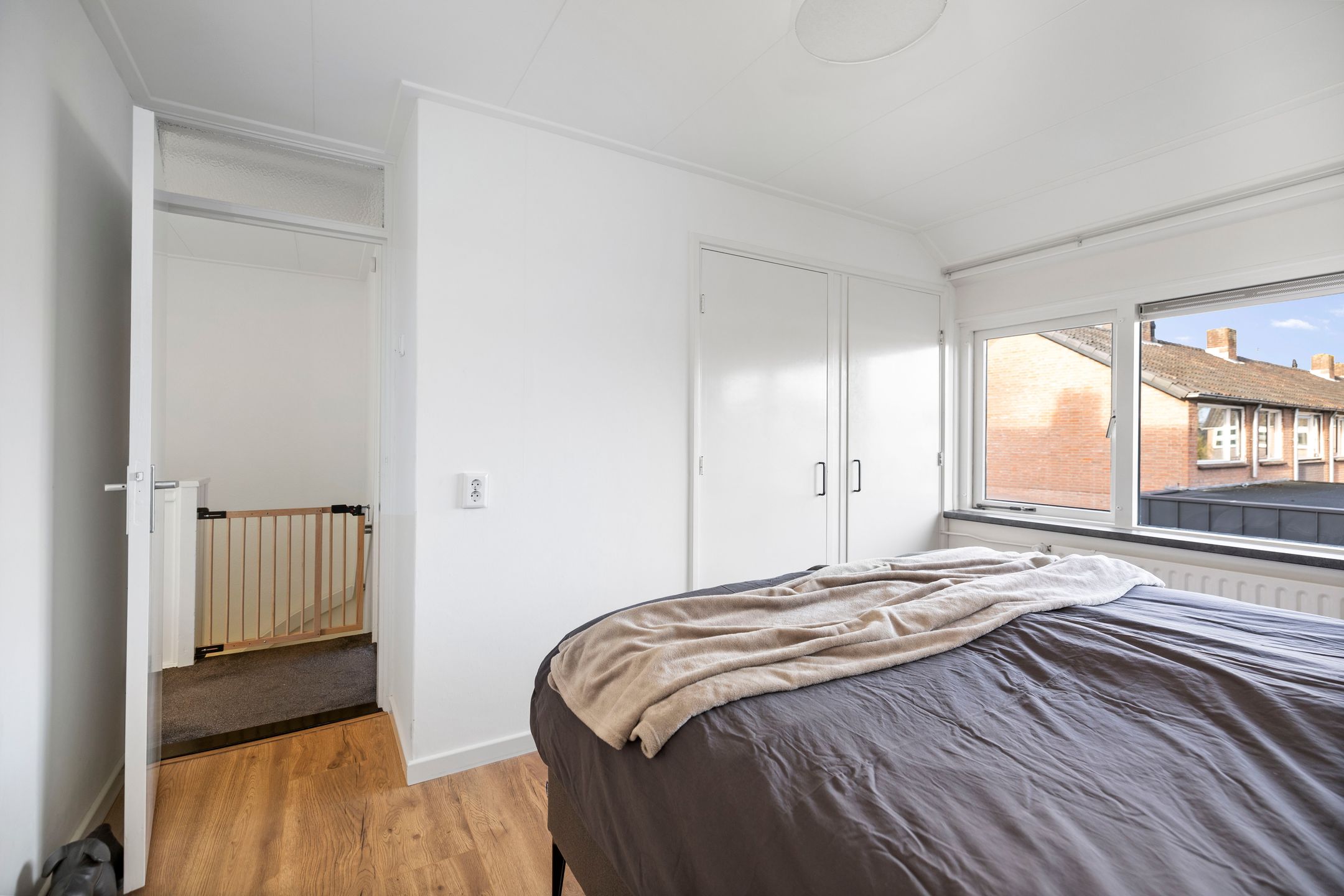 Foto 18 van Meindert Hobbemastraat 6