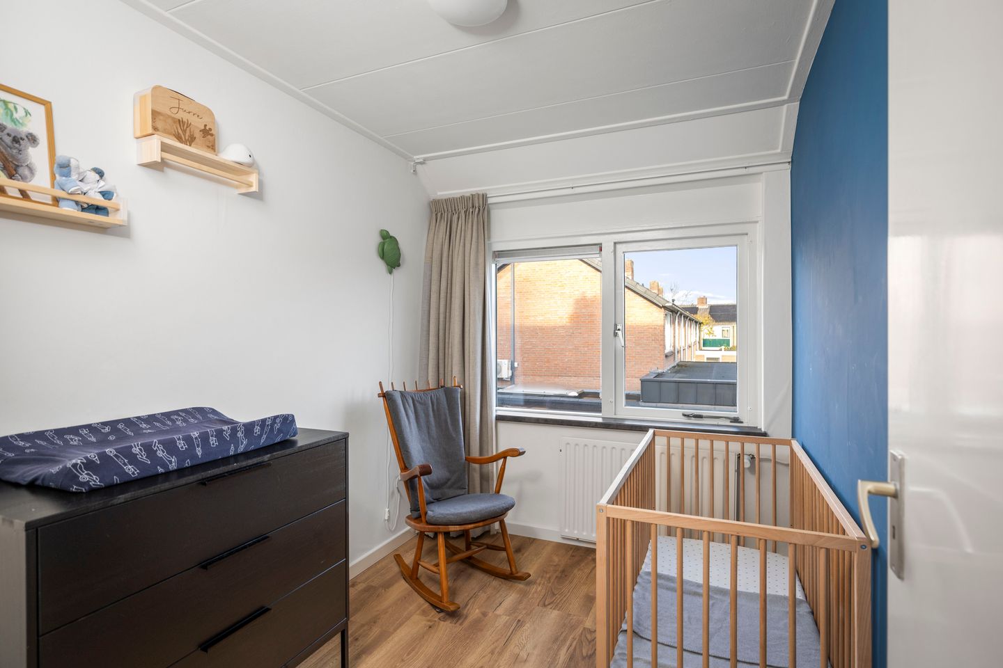 Foto 19 van Meindert Hobbemastraat 6