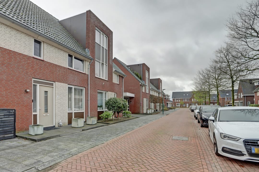 Photo 2 of Klaproos 29