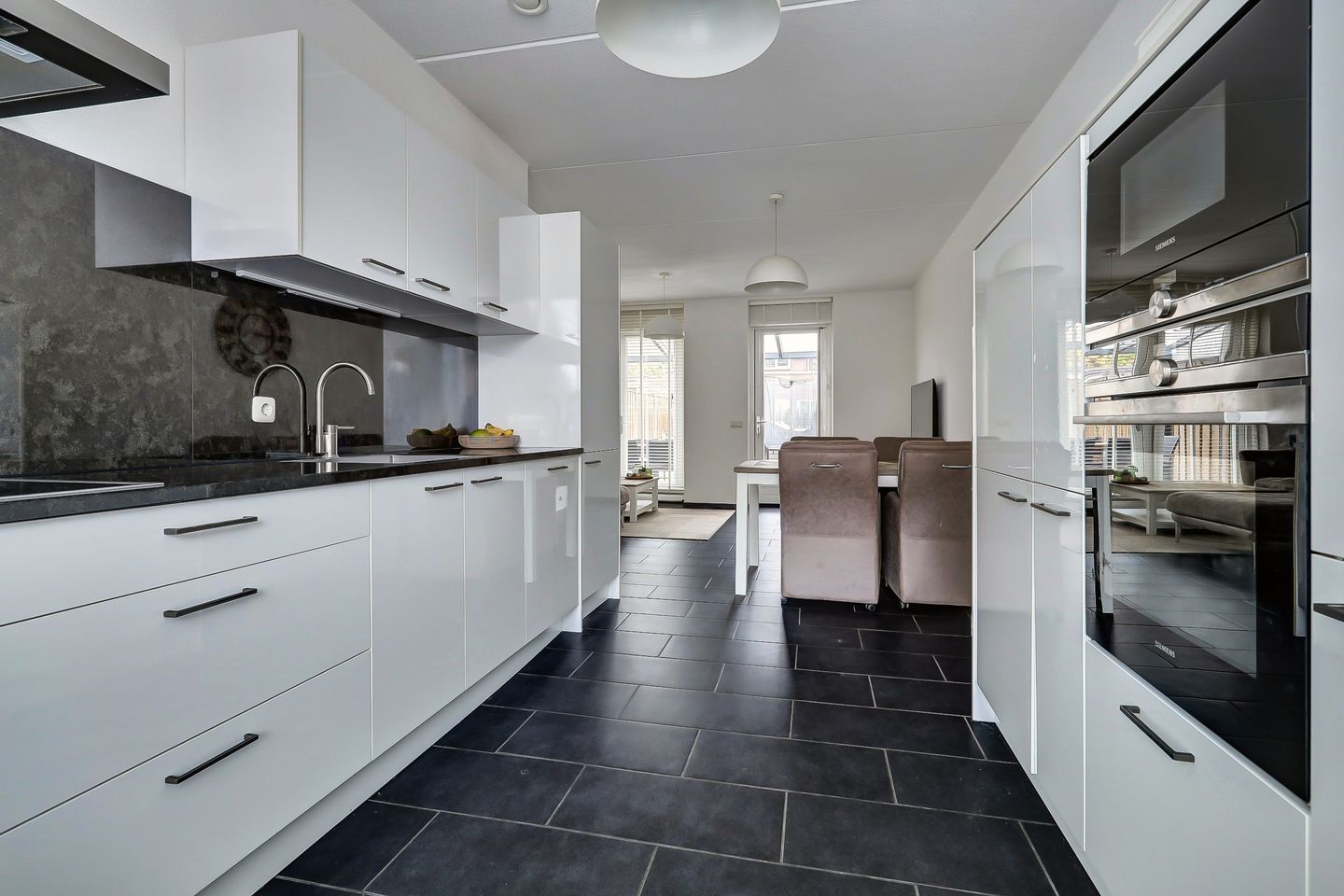 Photo 10 of Klaproos 29