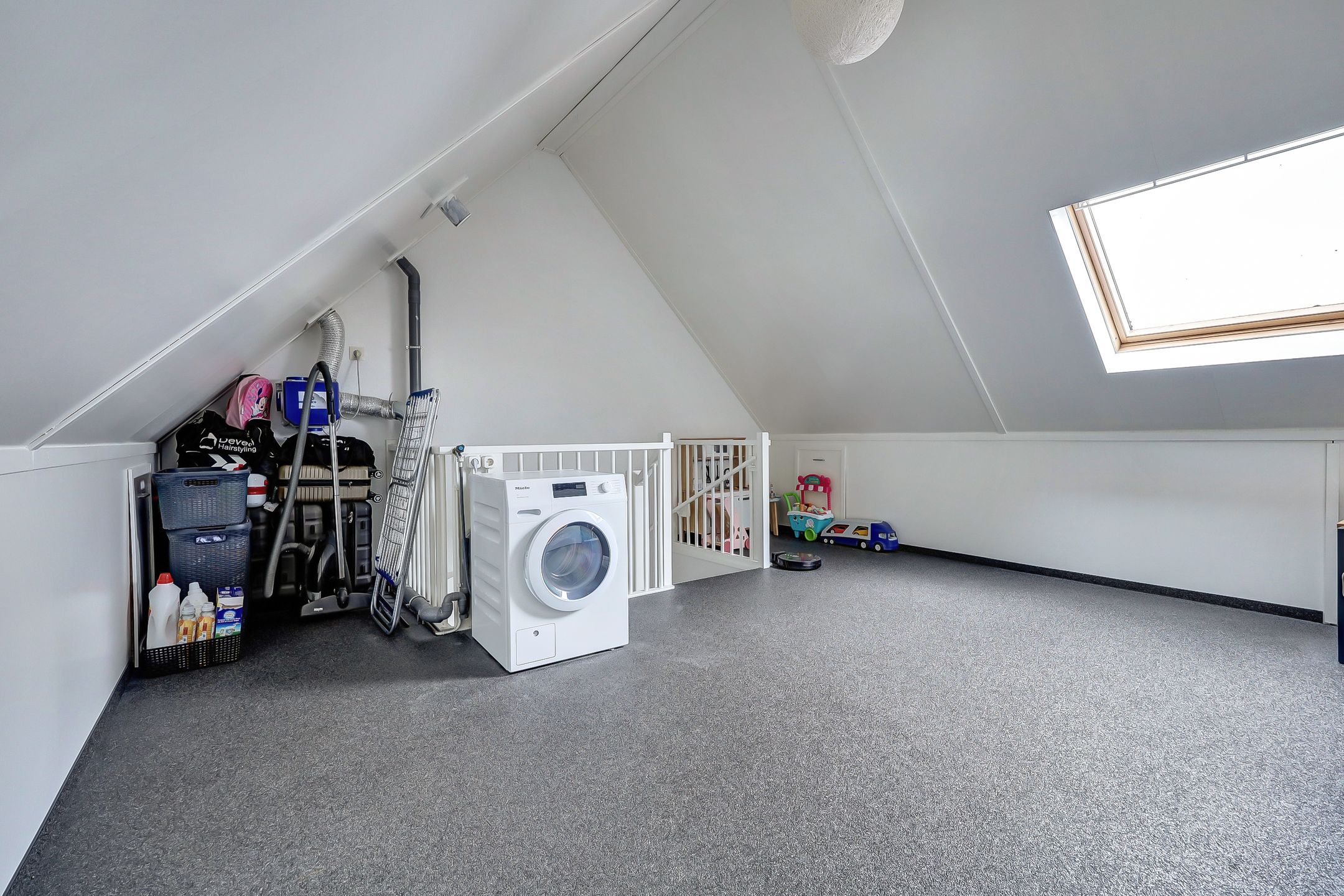 Photo 21 of Klaproos 29