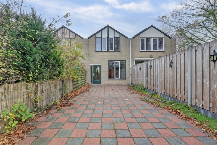 Photo 3 of Prattenburg 3