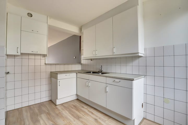 Photo 11 of Prattenburg 3