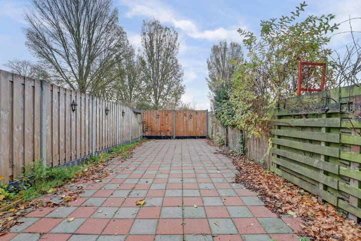 Photo 23 of Prattenburg 3