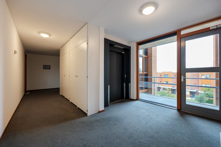 Photo 9 of van der Hoopstraat 71