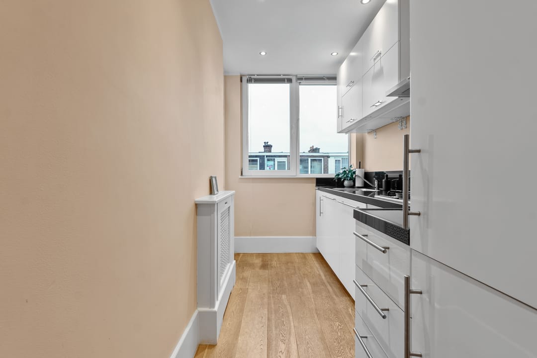 Foto 11 van Naarderstraat 169