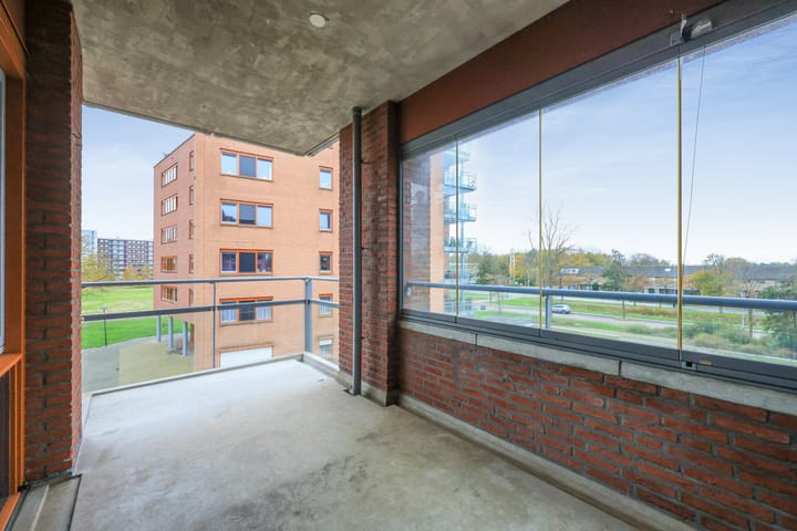 Photo 24 of van der Hoopstraat 71