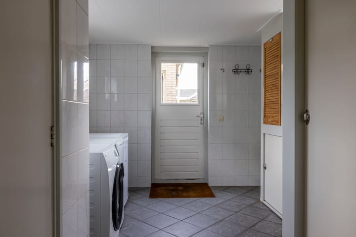 Foto 11 van Van Voortstraat 11