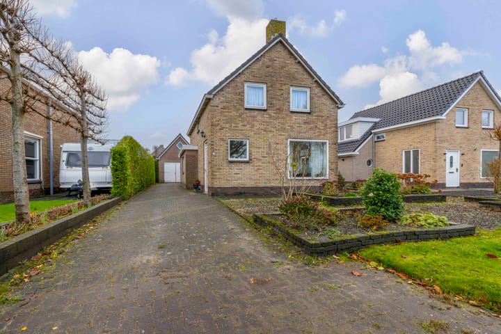 Foto 37 van Van Voortstraat 11