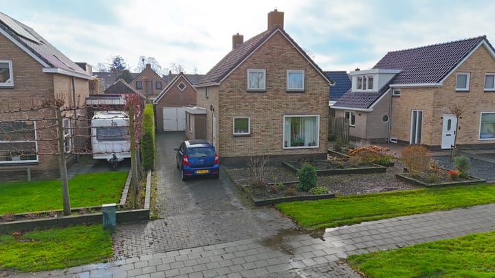 Foto 43 van Van Voortstraat 11