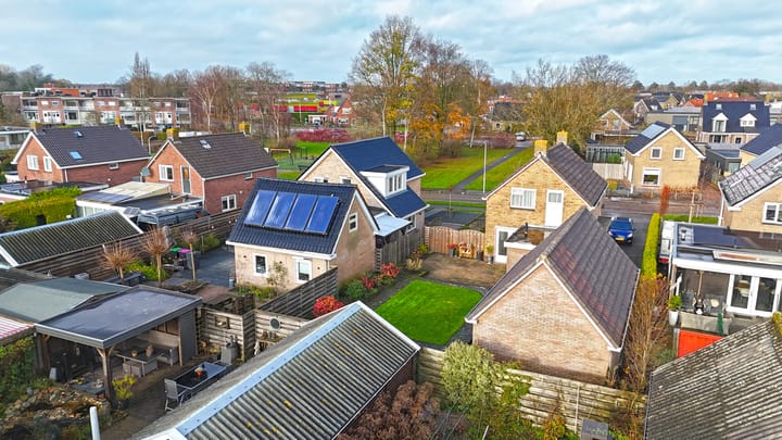 Foto 44 van Van Voortstraat 11