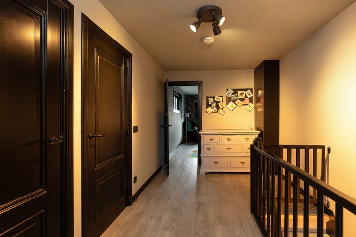 Photo 12 of Pauwenstraat 1