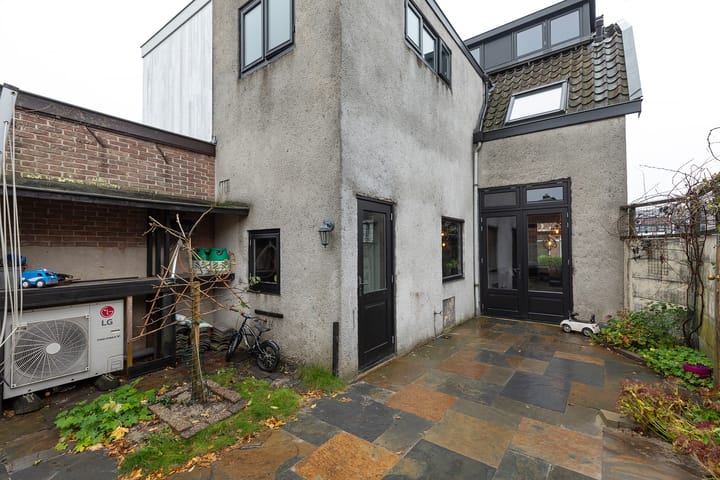 Photo 24 of Pauwenstraat 1