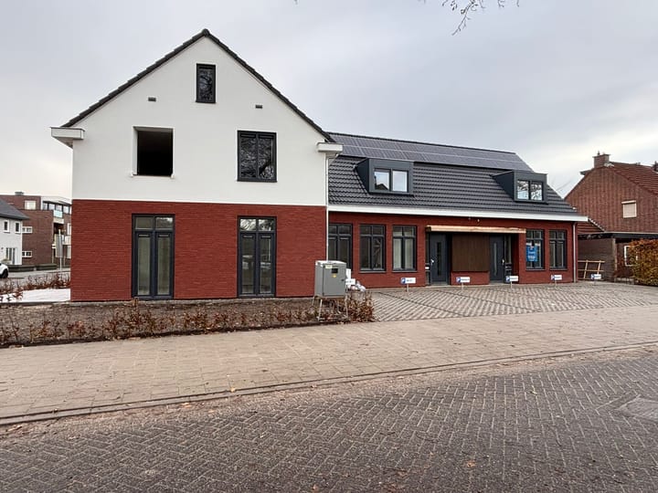 Photo 3 of Beekgraaf 1-B