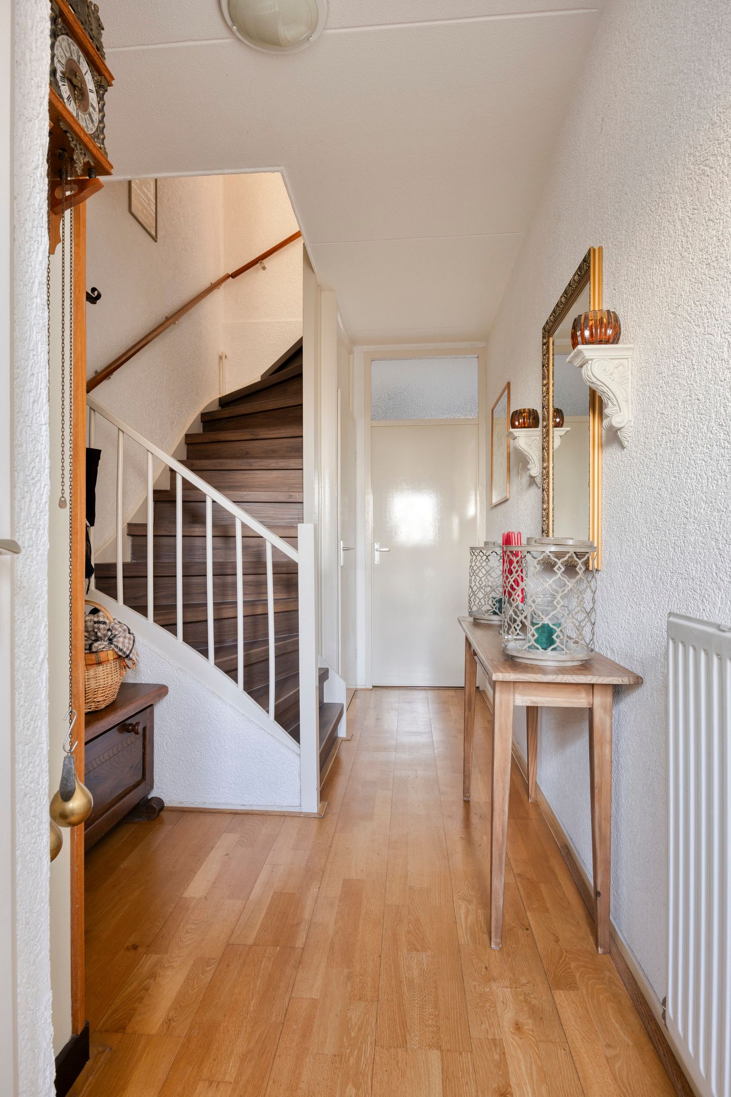 Photo 5 of Burgemeester van Weringstraat 79