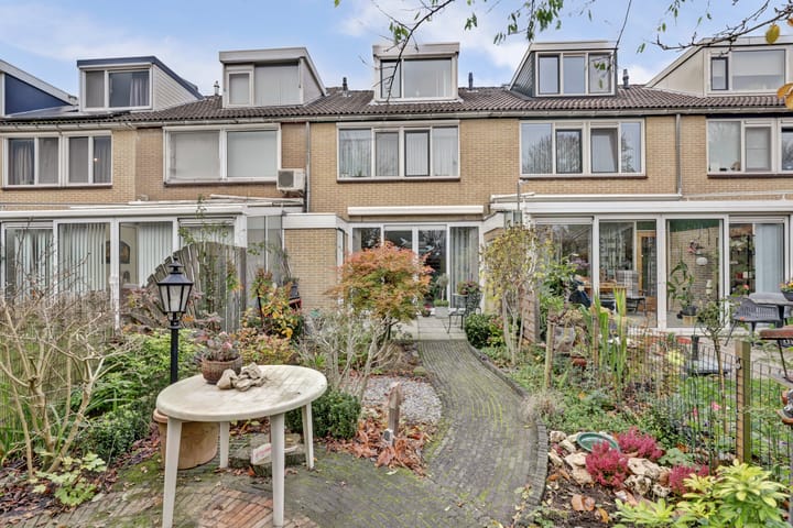 Photo 2 of Uitterlier 106