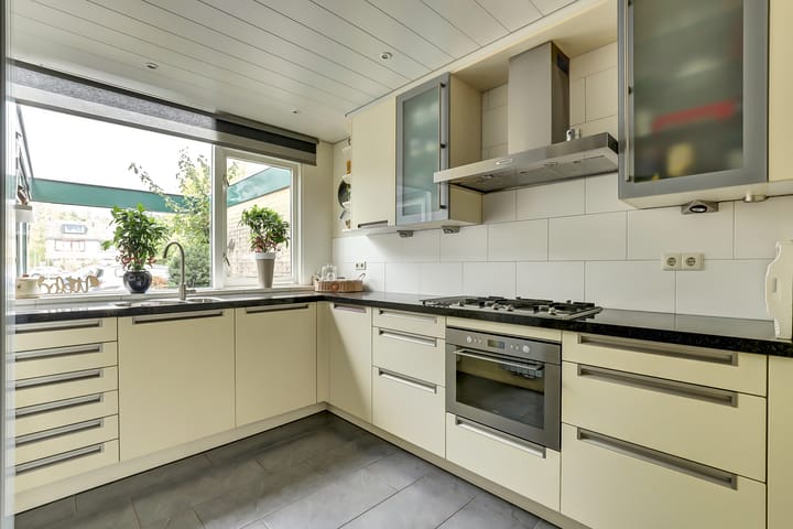 Photo 4 of Uitterlier 106