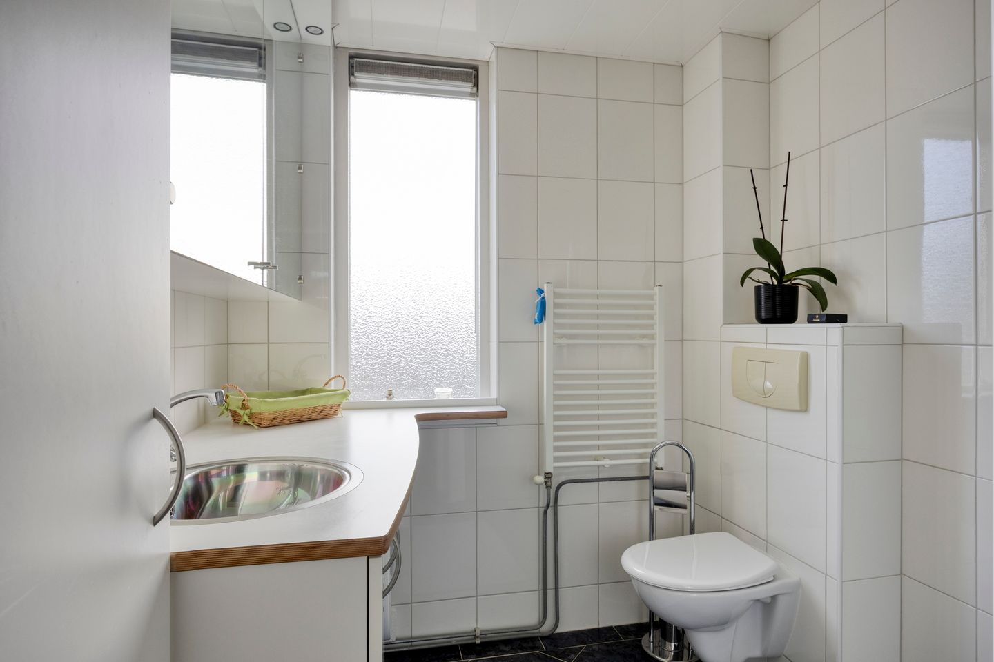 Photo 19 of Burgemeester van Weringstraat 79