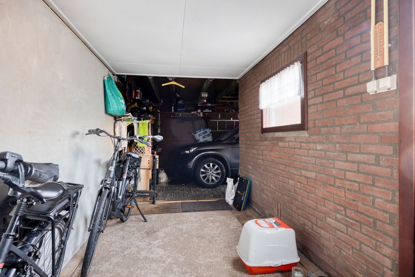 Photo 29 of Burgemeester van Weringstraat 79
