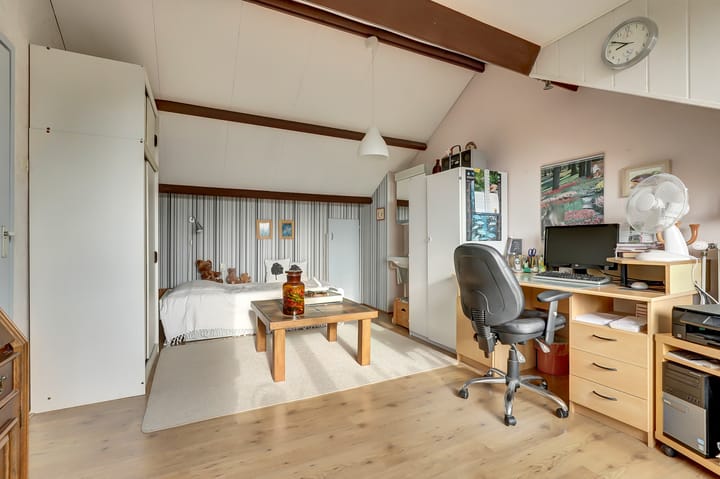 Photo 28 of Uitterlier 106