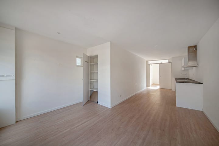 Photo 5 of Willemsstraat 167-2