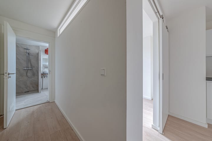 Photo 19 of Willemsstraat 167-2